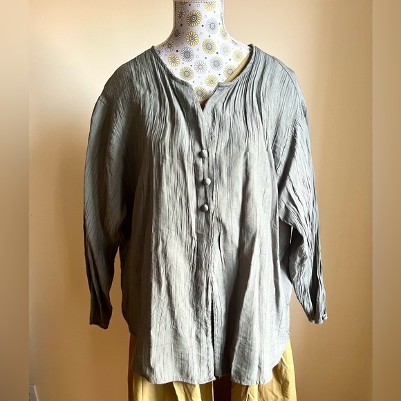 Vintage Tops - Vintage Gray Button-Down Open-Front Women's Shirt